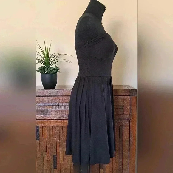 ❤️ Guess Black Strapless Dress Size Small - Picture 4 of 13